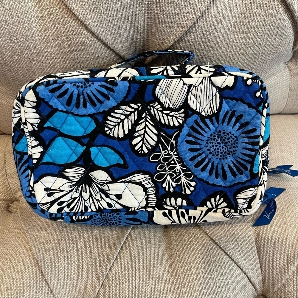 Vera Bradley Blue and Black Tools-and-brushes